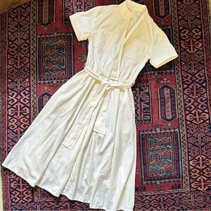 Vintage Cream Short-Sleeve Shirtwaist Dress with Tie Waist